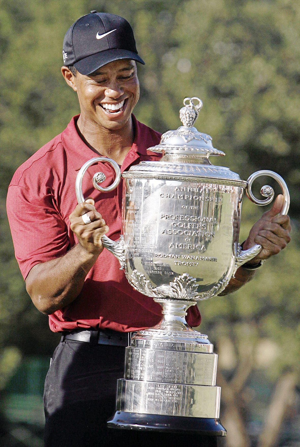 Tiger Woods wins the 2007 PGA Championship at Southern Hills